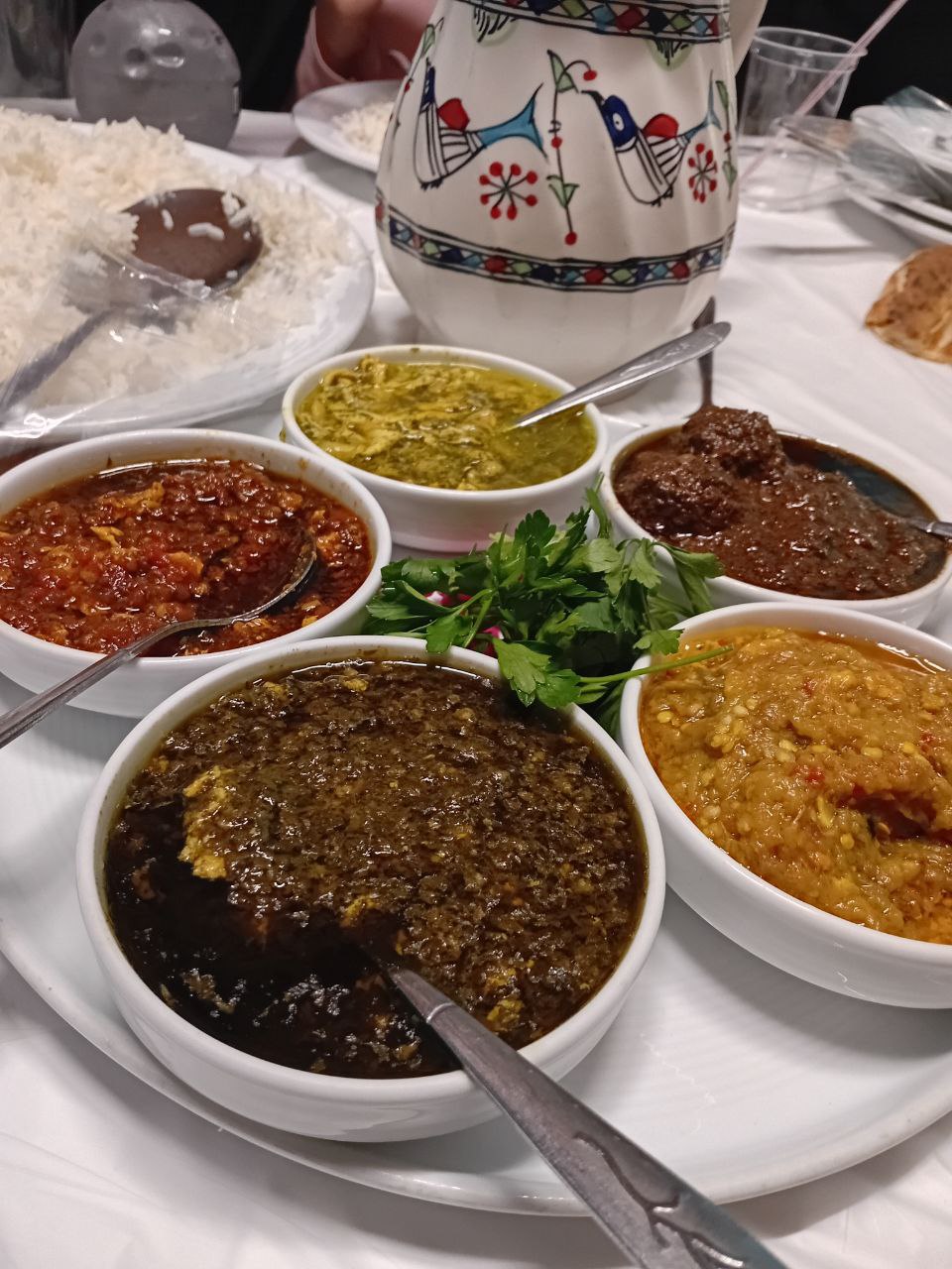 با ضیافت آشپزی را ساده و دلنشین تجربه کنید